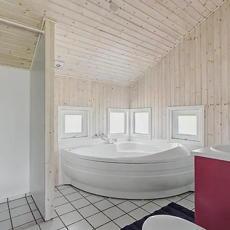 Ronna - 160m From The Sea By Interhome Holiday home